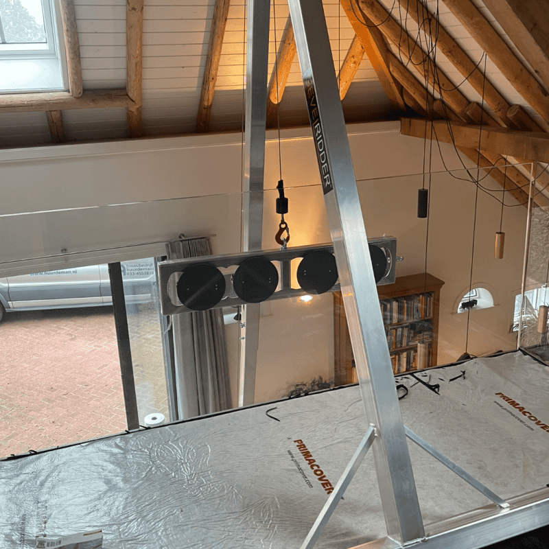 Balustrade poot Gevelridder vrijstaand hijsen van glas