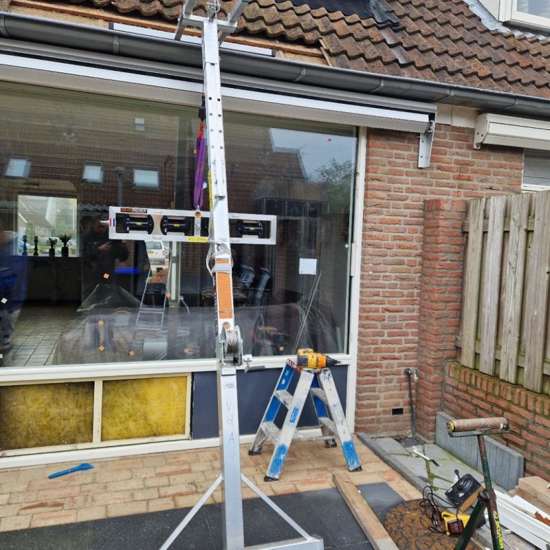 Gevelridder Smart Crane Hybride M Minikraan Glass lift glas lift L giek